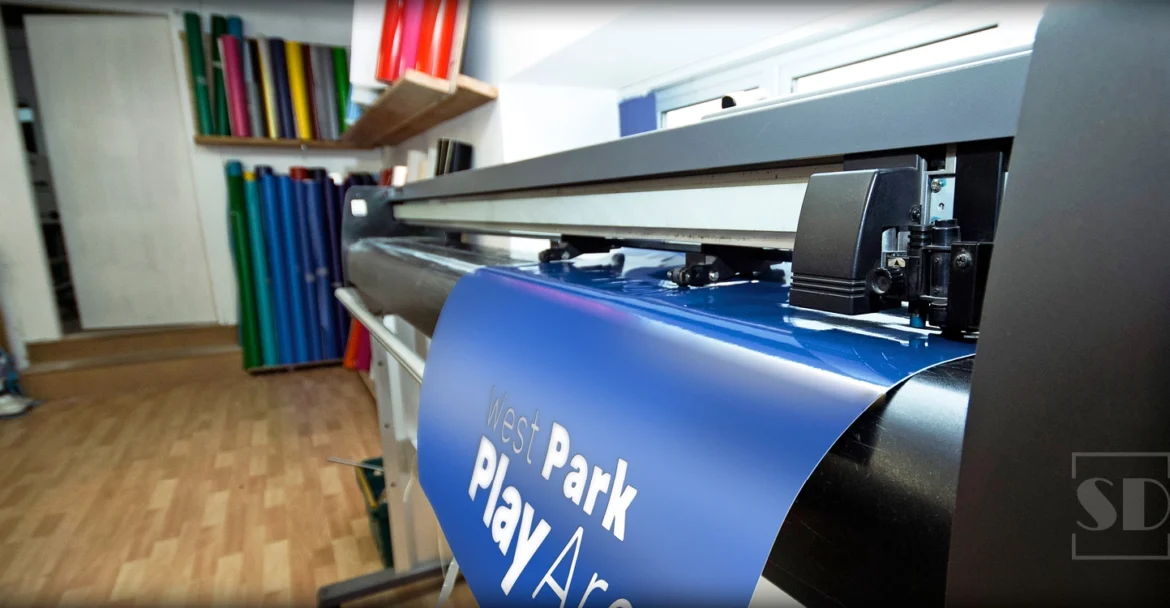 Vinyl cutting services